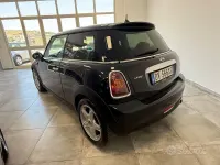 Usata Mini Cooper D 109 CV (80 kW) 2009 Nero Utilitaria