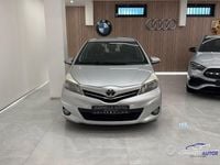 Usata Toyota Yaris 90 CV (66 kW) 2013 Grigio Utilitaria
