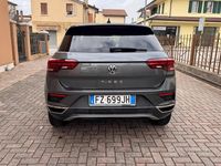 Usata VW T-Roc Business 150 CV (110 kW) 2019 Grigio SUV