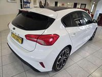 Usata Ford Focus ST-Line 150 CV (110 kW) 2020 Bianco Berlina