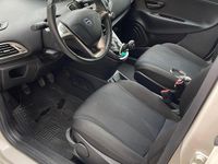 Usata Lancia Ypsilon 69 CV (50 kW) 2019 Bianco Utilitaria
