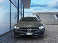 Usata Mercedes C220 200 CV (147 kW) 2022 Grigio selenite metallizzato ; Berlina