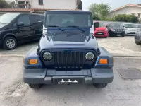 Usata Jeep Wrangler 118 CV (86 kW) 2002 Bluazzurro SUV