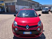 Usado Renault Twingo 75 CV (55 kW) 2012 Rojo Utilitario