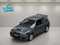 Usata Nissan Sunny 220 CV (161 kW) 1992 Nero Berlina