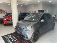 Usata Smart ForFour Passion 71 CV (52 kW) 2017 Grigio Utilitaria