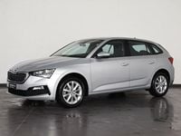 Usata Skoda Scala Ambition 110 CV (80 kW) 2022 Argento brillante Utilitaria
