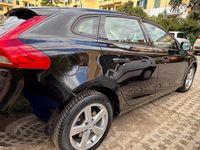Usata Volvo V40 Business Edition 120 CV (88 kW) 2018 Nero Station wagon