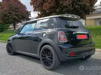 Usata Mini Cooper S 184 CV (135 kW) 2010 Nero Utilitaria