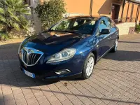 Usata Lancia Delta 120 CV (88 kW) 2010 Blu Utilitaria