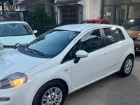 Usata Fiat Punto Lounge 75 CV (55 kW) 2012 Bianco Utilitaria