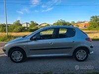 Usata Peugeot 206 75 CV (55 kW) 2003 Grigio Berlina