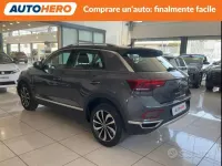 Usata VW T-Roc Style 150 CV (110 kW) 2023 Grigio SUV