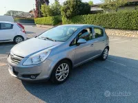 Usata Opel Corsa 60 CV (44 kW) 2009 Grigio Utilitaria