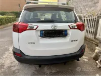 Usata Toyota RAV4 2015 Bianco SUV