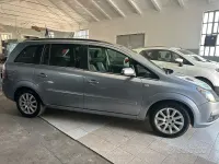 Usata Opel Zafira Cosmo 150 CV (110 kW) 2006 Arancione Monovolume