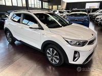 Usata Kia Stonic Style 84 CV (61 kW) 2021 Bianco SUV