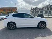 Occasion Alfa Romeo Stelvio Veloce 209 ch (153 kW) 2023 Blanc SUV