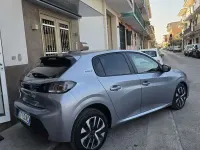 Usata Peugeot 208 Style 101 CV (74 kW) 2025 Other Utilitaria