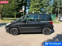 Usata Peugeot 1007 73 CV (53 kW) 2008 Nero Monovolume