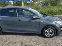 Usata Kia Rio 84 CV (61 kW) 2023 Grigio Utilitaria