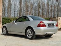 Usata Mercedes SLK230 268 CV (197 kW) 2002 Grigio Cabrio