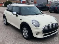 Usata Mini One D 95 CV (69 kW) 2016 Beige Utilitaria