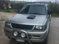 Usata Mitsubishi Pajero 99 CV (72 kW) 2000 Grigio SUV