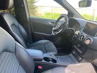 Usata Mercedes B180 Premium 109 CV (80 kW) 2017 Grigio Monovolume