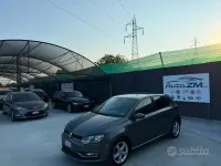 Usata VW Polo Trendline 75 CV (55 kW) 2015 Grigio Berlina