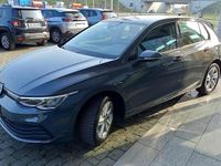 Usata VW Golf VIII Life 110 CV (80 kW) 2022 Grigio Berlina