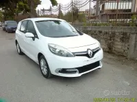 Usata Renault Scénic 110 CV (80 kW) 2014 Bianco Monovolume