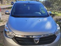 Usata Dacia Lodgy Lauréate 90 CV (66 kW) 2013 Argento Monovolume