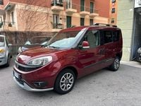 Usata Fiat Doblò Trekking 120 CV (88 kW) 2016 Rosso Monovolume