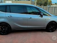 Usata Opel Zafira 130 CV (95 kW) 2012 Grigio Monovolume