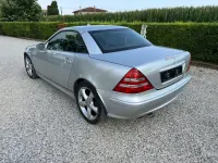 Usata Mercedes SLK200 163 CV (119 kW) 2000 Argento Cabrio
