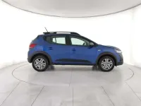 Usata Dacia Sandero Expression 101 CV (74 kW) 2023 Blu iron Berlina