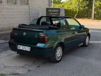 Usata VW Golf Cabriolet Conceptline 101 CV (74 kW) 1998 Verde Cabrio