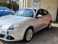 Usata Alfa Romeo Giulietta Distinctive 140 CV (102 kW) 2013 Grigio Utilitaria