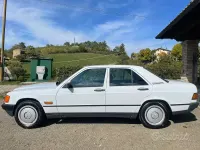 Usata Mercedes 190 72 CV (52 kW) 1985 Bianco Berlina
