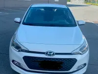 Usata Hyundai i20 Comfort 78 CV (57 kW) 2015 Bianco Berlina