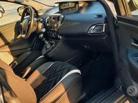 Usata Lancia Ypsilon 80 CV (58 kW) 2016 Grigio Utilitaria