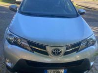 Usata Toyota RAV4 Active 143 CV (105 kW) 2015 Argento SUV