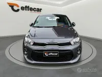 Usata Kia Rio 84 CV (61 kW) 2019 Grigio Berlina