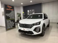 Usata Peugeot 2008 Allure 101 CV (74 kW) 2024 Bianco SUV