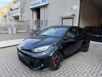 Usata Toyota Yaris 261 CV (191 kW) 2024 Nero Utilitaria