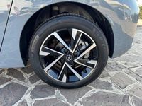 Usata Opel Corsa 101 CV (74 kW) 2024 Grigio / pastello Berlina