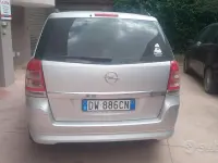 Usata Opel Zafira 120 CV (88 kW) 2009 Grigio Monovolume