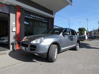 Usata Porsche Cayenne 250 CV (183 kW) 2004 Grigio SUV
