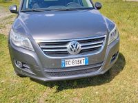 Usata VW Tiguan 140 CV (102 kW) 2010 Grigio SUV